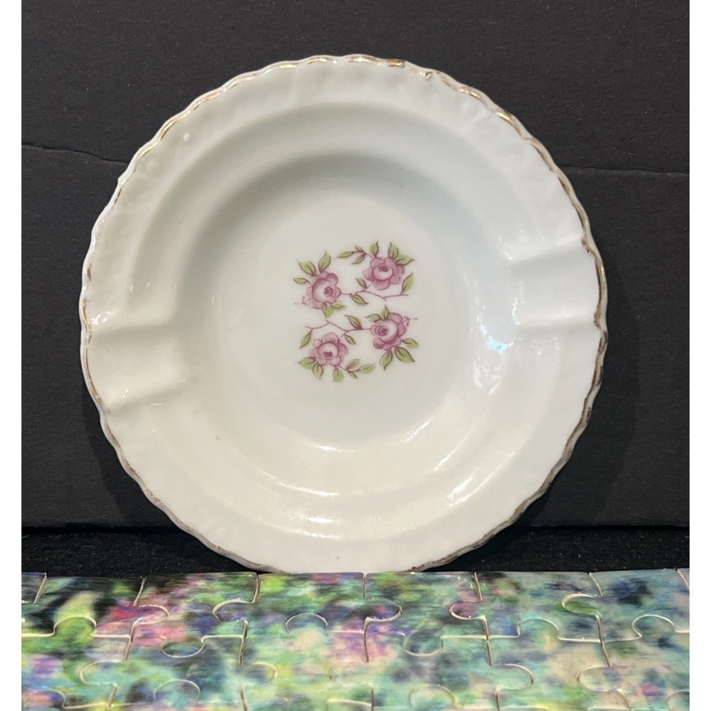 Vintage Pink Rose Ashtray/‎ Trinket Dish with Gold Trim Scalloped Edge Japan